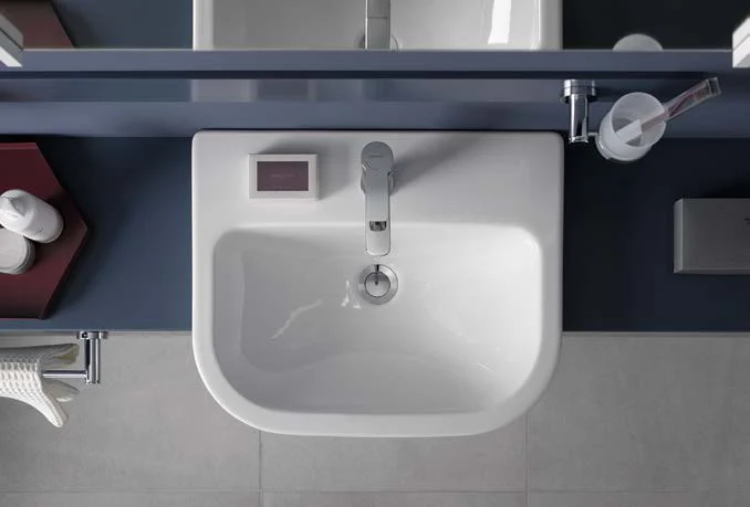 Washbasin on a console seen from above